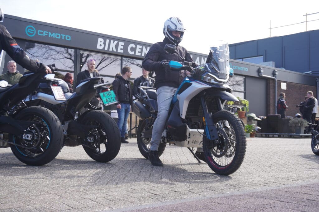 CF MOTO 800MT-X