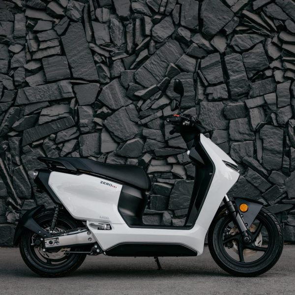 _Zero_LS1_BlackWall-4693